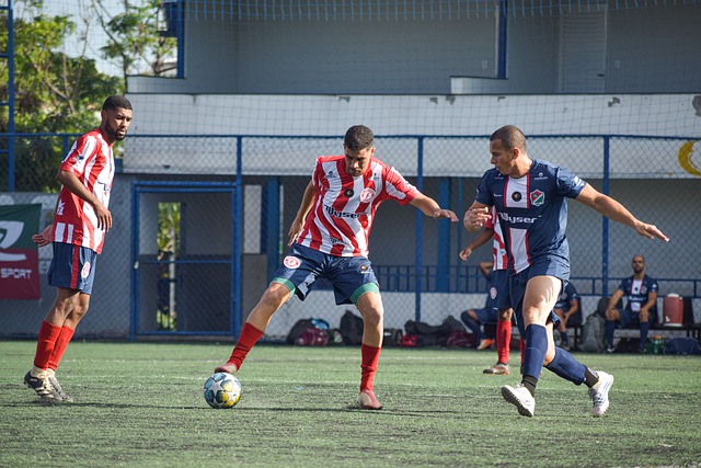 中超-杜加利奇破门后送乌龙 西海岸3-2绝杀深圳.